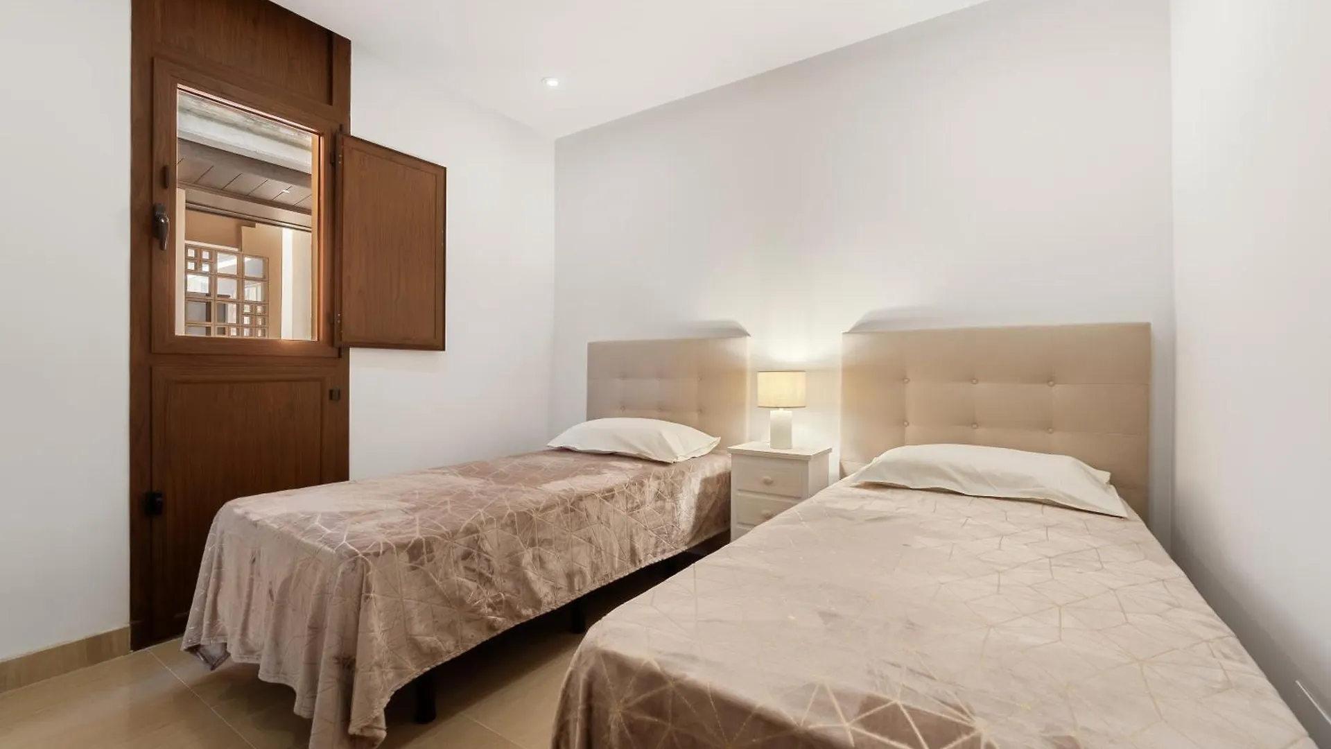 Seafront Bahia De La Plata Apartment Estepona Spain